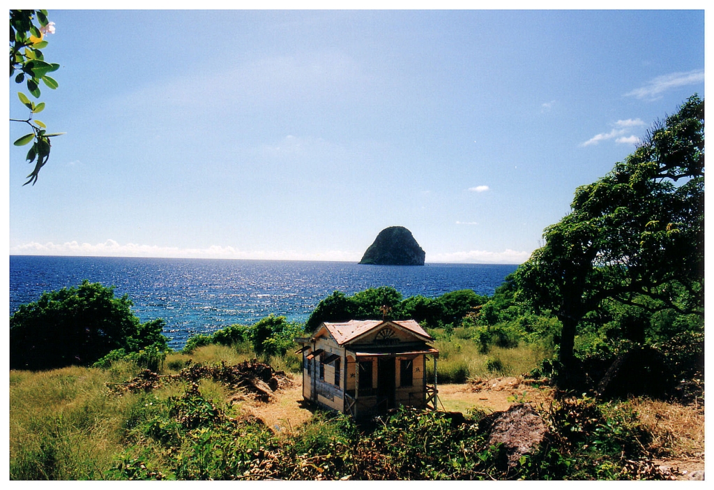 04 - Le Rocher Du Diamant (1).jpg